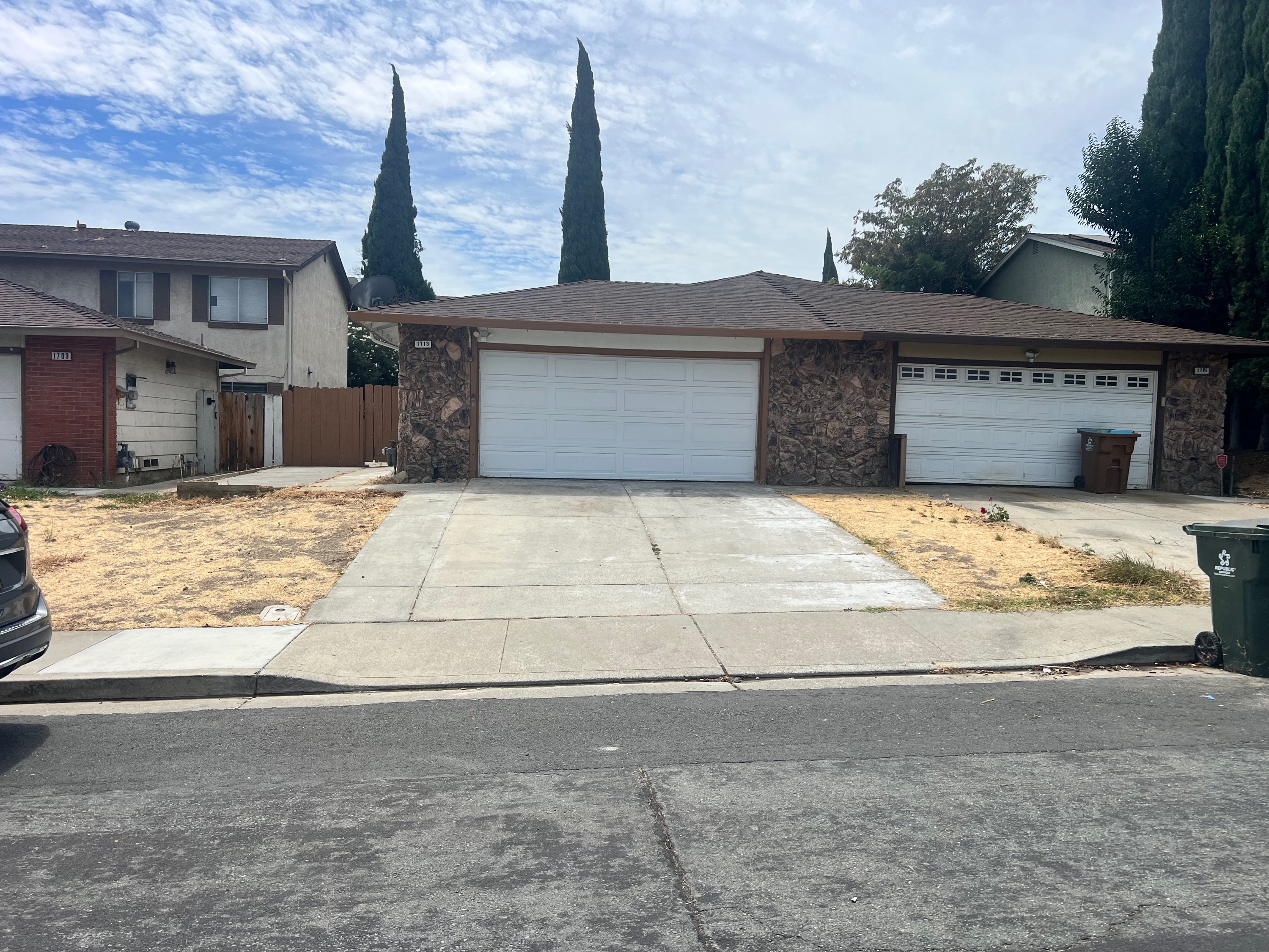 1713 Linden Way